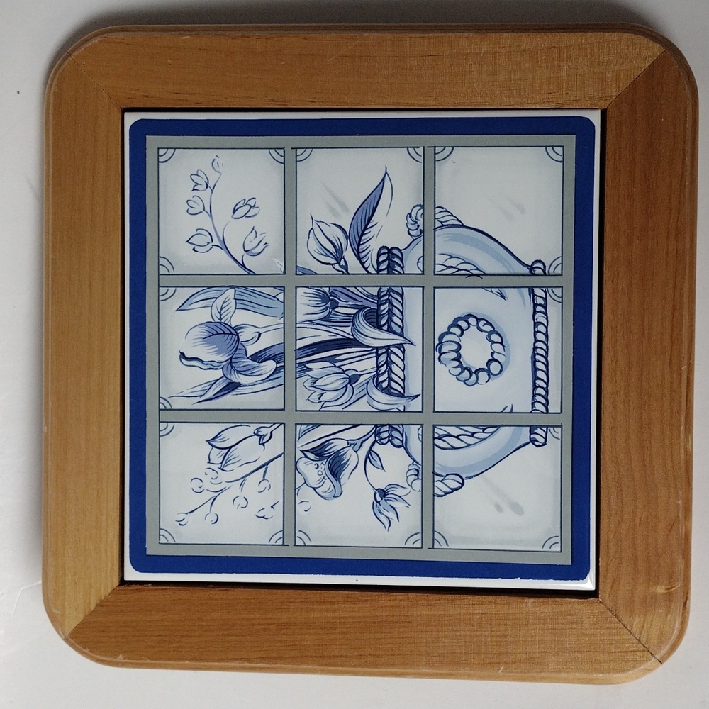 Trivet Tile and Wood Frame
